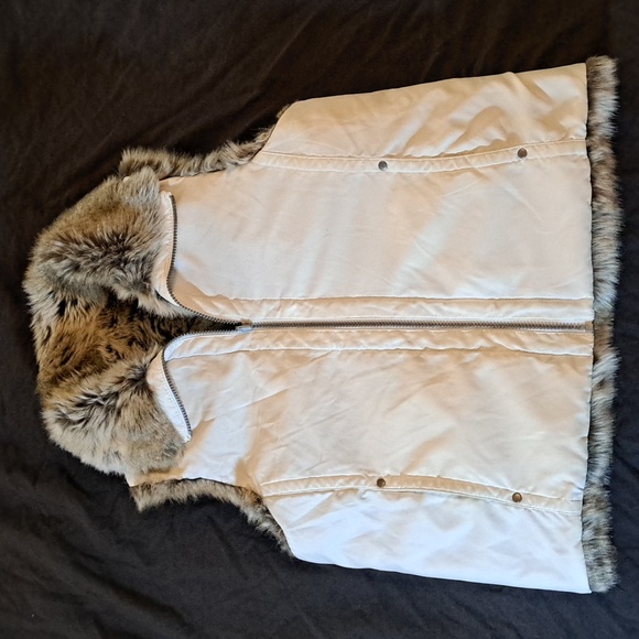 Reversible fur vest - Picture 1 of 10